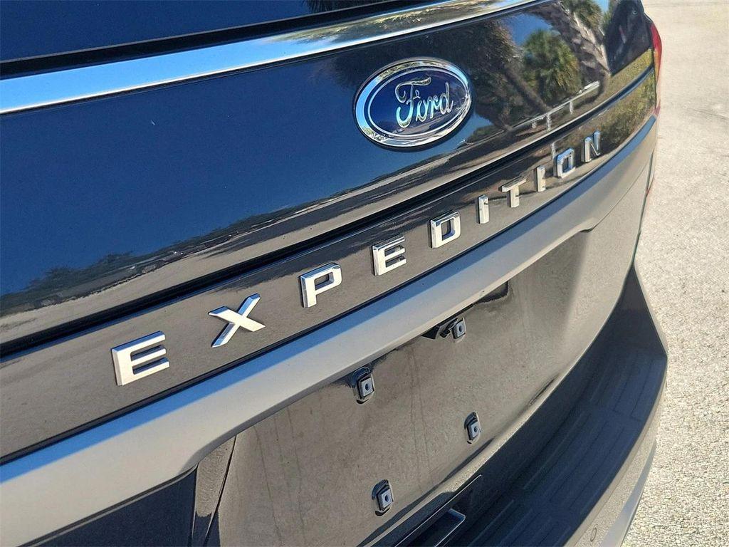 used 2024 Ford Expedition car, priced at $42,195