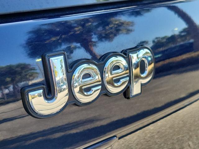 used 2014 Jeep Cherokee car, priced at $13,795