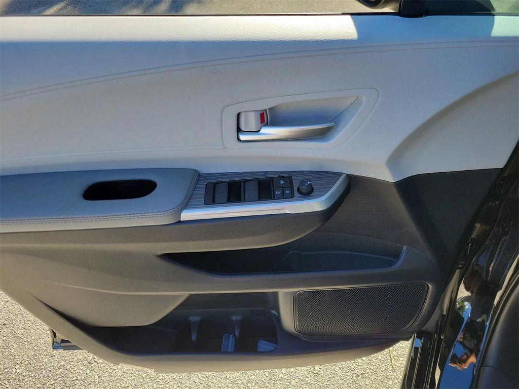 new 2025 Toyota Sienna car, priced at $47,682