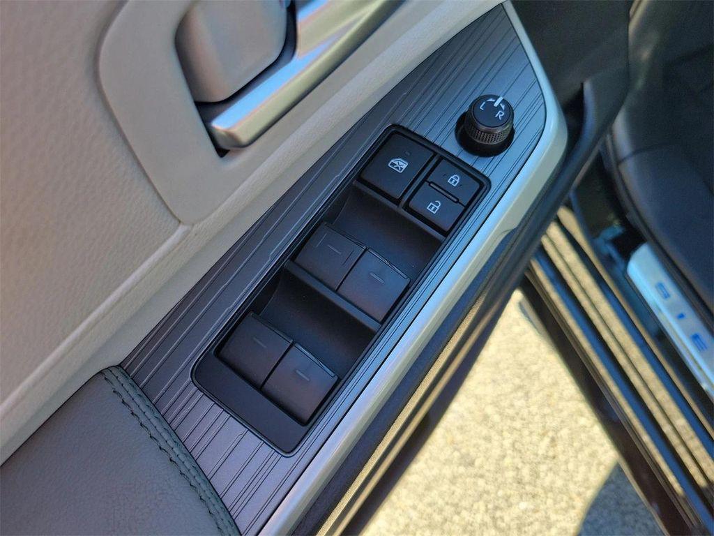 new 2025 Toyota Sienna car, priced at $47,682