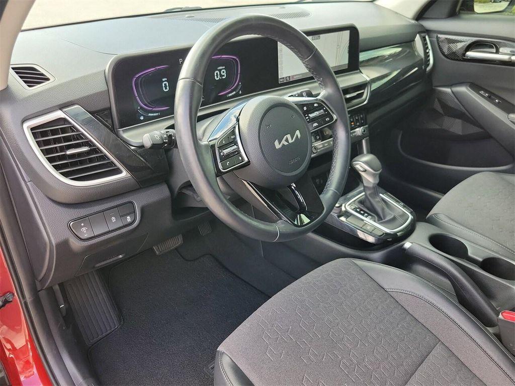 used 2025 Kia Seltos car, priced at $21,595