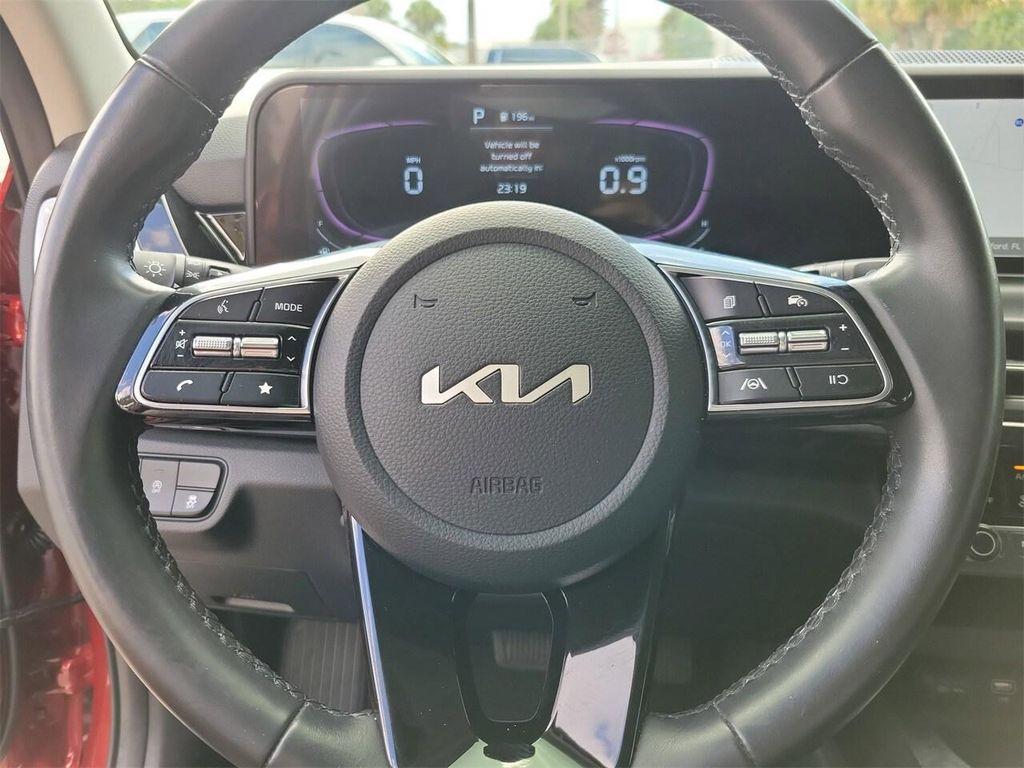 used 2025 Kia Seltos car, priced at $21,595
