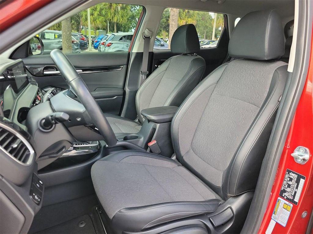 used 2025 Kia Seltos car, priced at $21,595