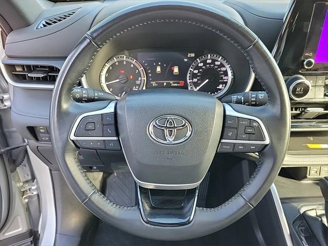 used 2024 Toyota Highlander car, priced at $42,595