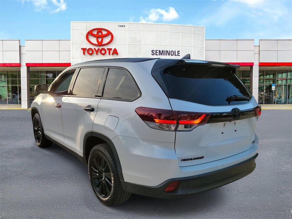 used 2019 Toyota Highlander car, priced at $22,895