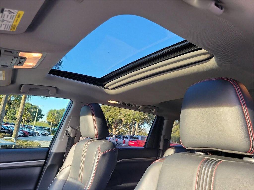 used 2019 Toyota Highlander car, priced at $22,895