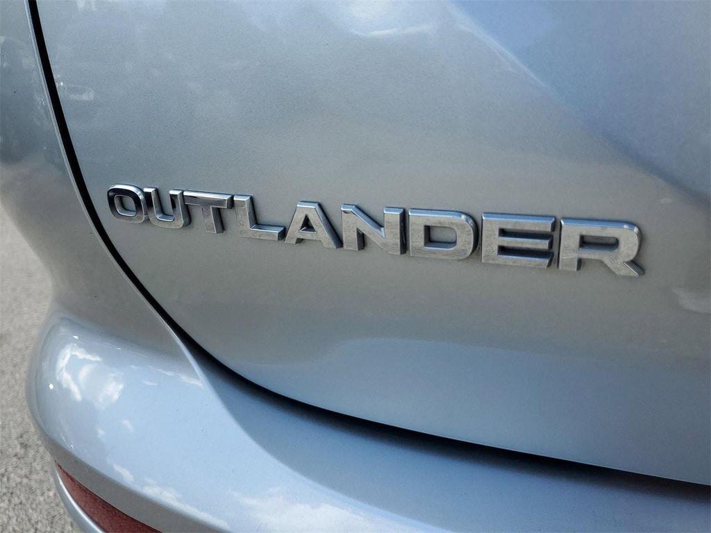 used 2024 Mitsubishi Outlander car, priced at $22,195