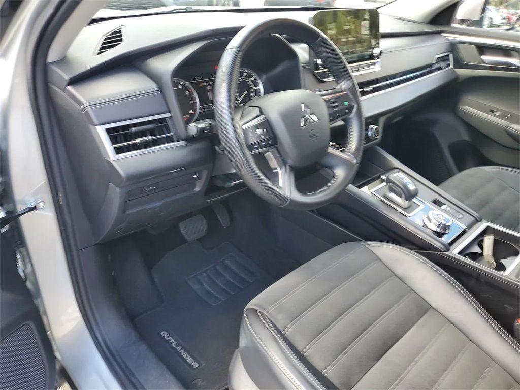 used 2024 Mitsubishi Outlander car, priced at $22,195