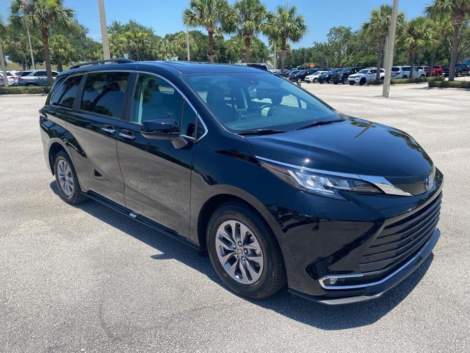 used 2023 Toyota Sienna car, priced at $44,985