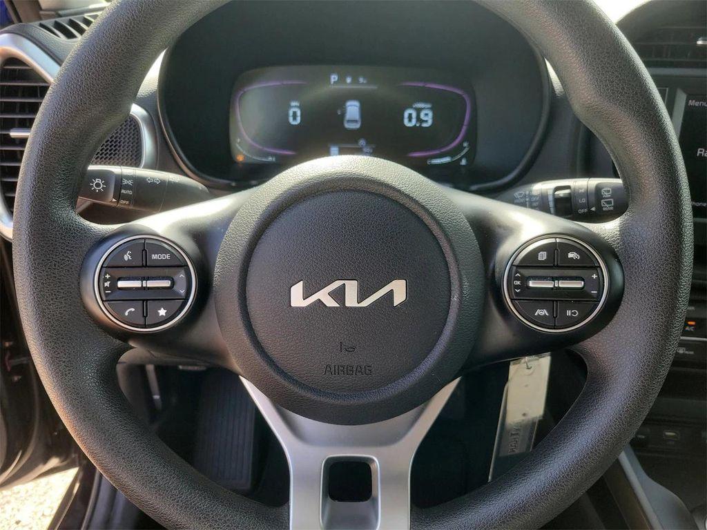 used 2024 Kia Soul car, priced at $15,095