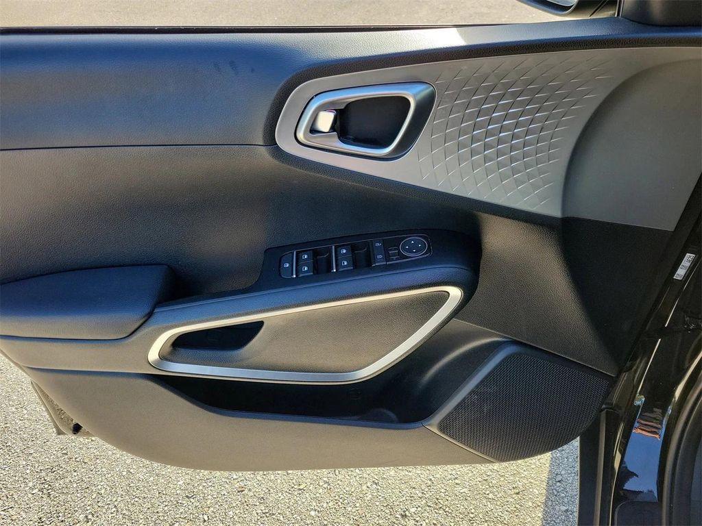 used 2024 Kia Soul car, priced at $15,295