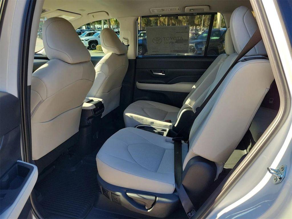 new 2026 Toyota Grand Highlander car, priced at $47,852
