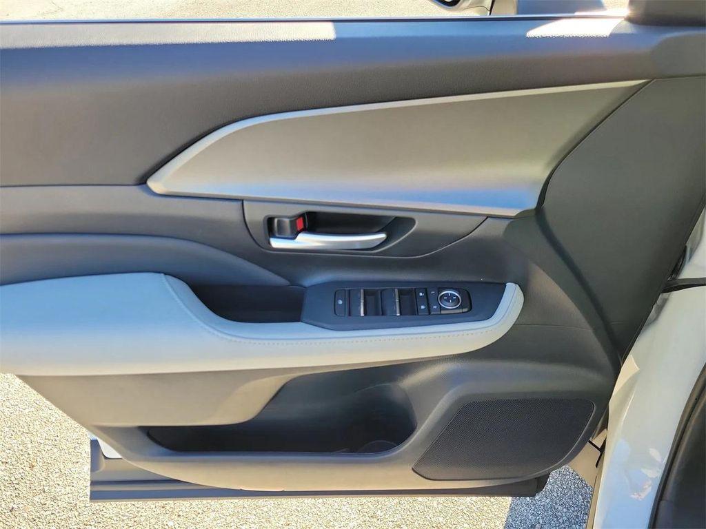 new 2026 Toyota Grand Highlander car, priced at $47,852