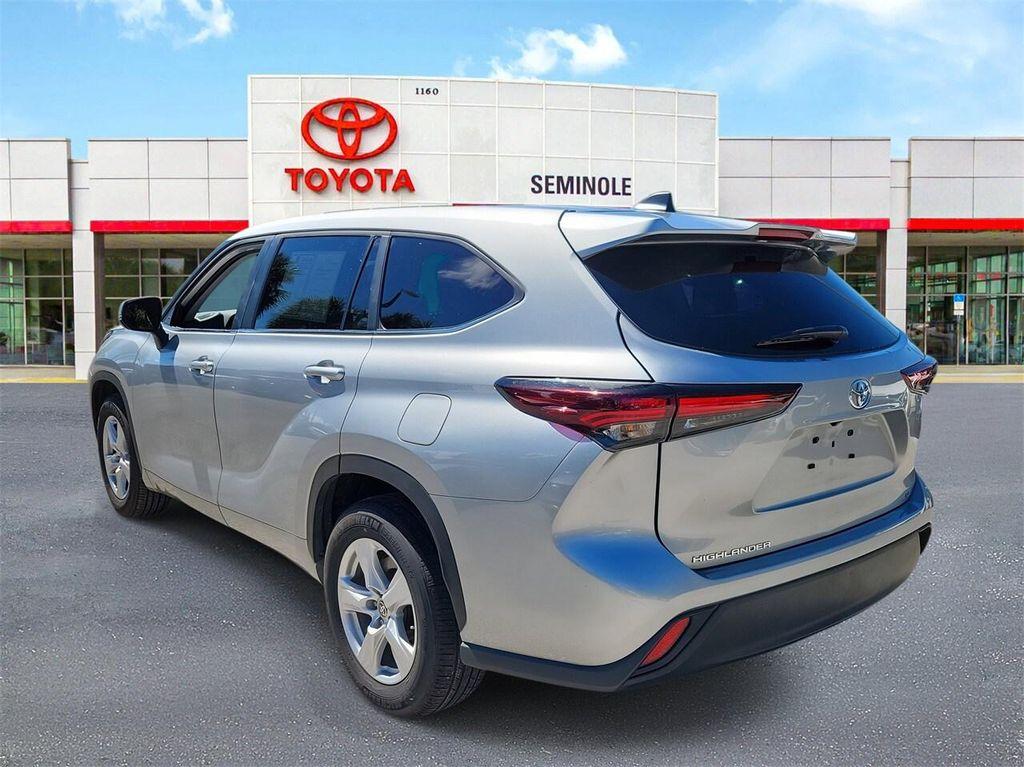 used 2024 Toyota Highlander car, priced at $35,695