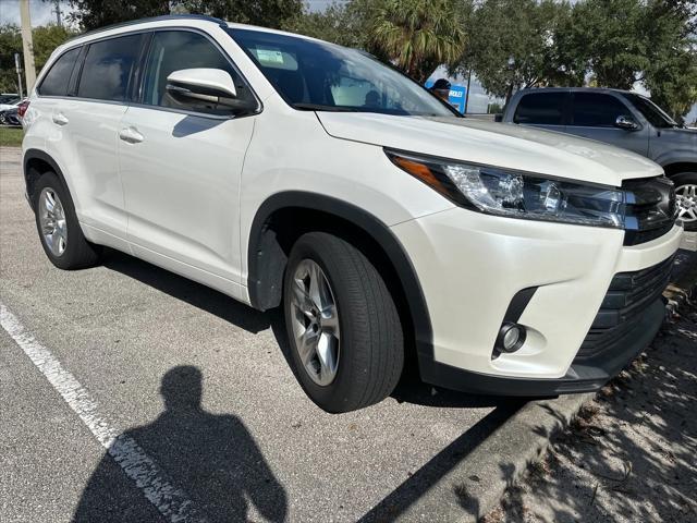 used 2018 Toyota Highlander car, priced at $28,995