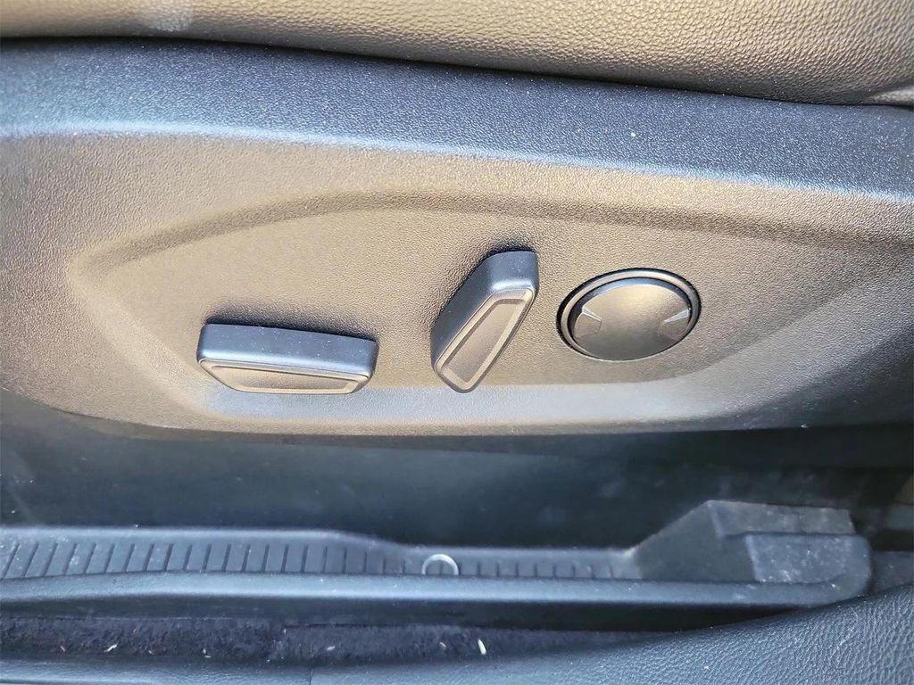 used 2022 Ford Edge car, priced at $19,295