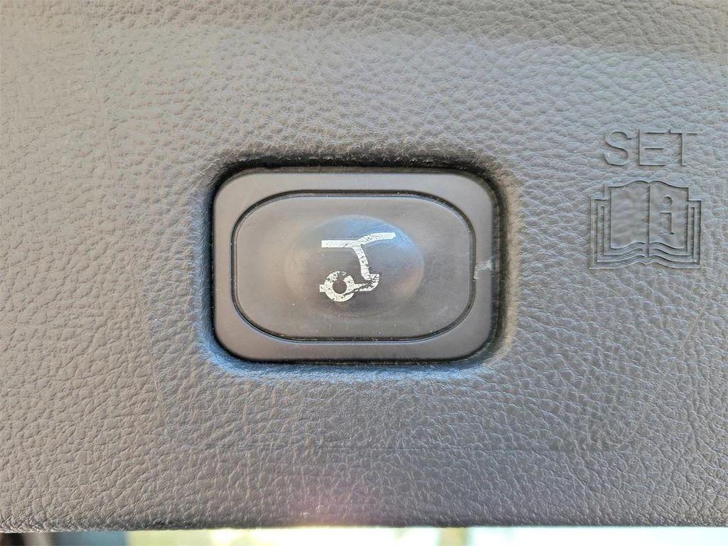 used 2022 Ford Edge car, priced at $19,295