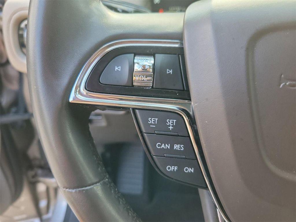 used 2021 Lincoln Nautilus car, priced at $22,395