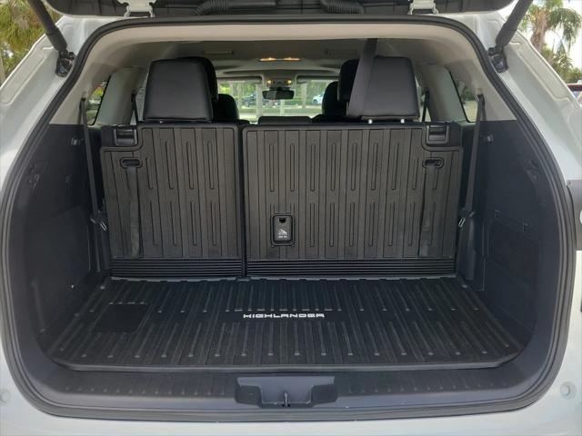used 2024 Toyota Highlander car, priced at $49,995