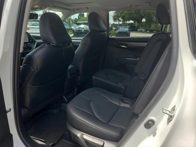 used 2024 Toyota Highlander car, priced at $49,995