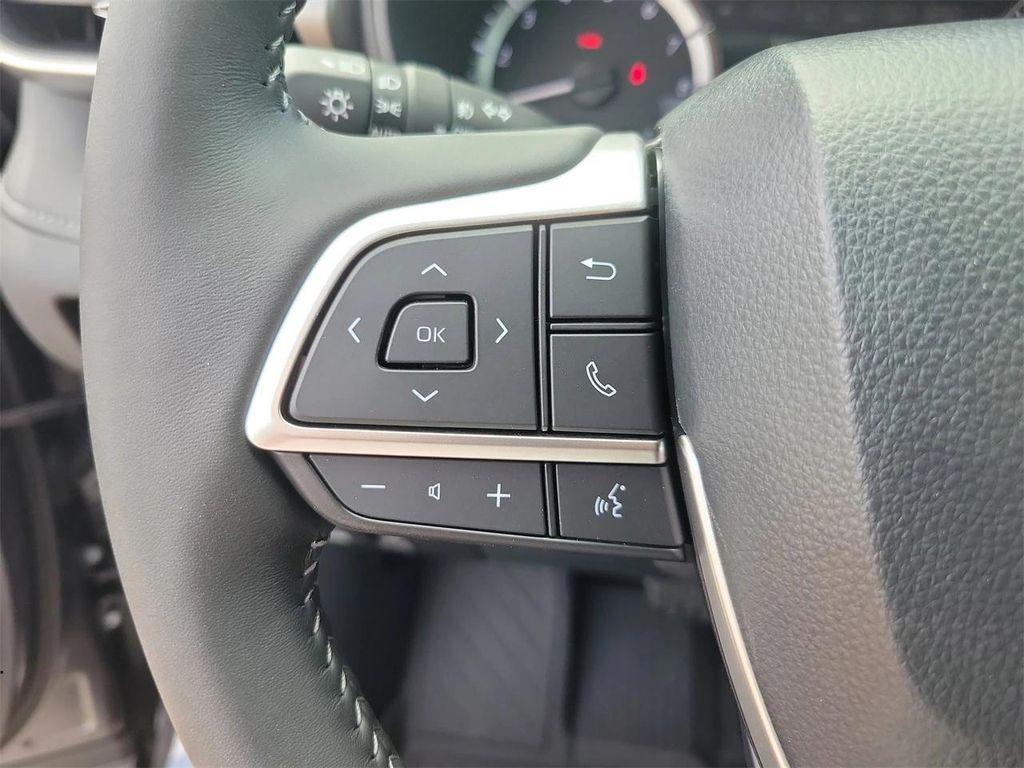 new 2025 Toyota Highlander car, priced at $42,469