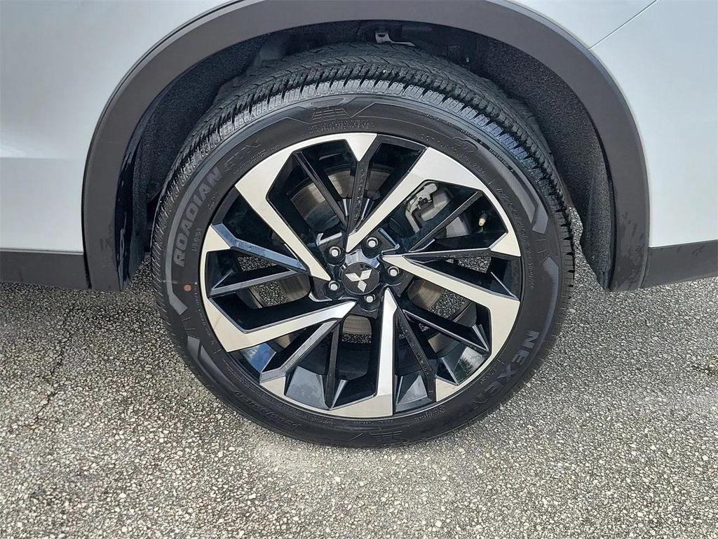 used 2024 Mitsubishi Outlander car, priced at $22,995