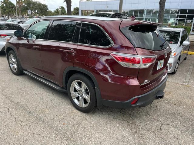 used 2014 Toyota Highlander car, priced at $21,395