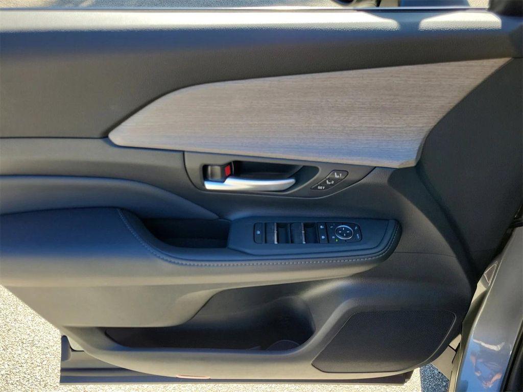 new 2026 Toyota Grand Highlander car, priced at $54,851