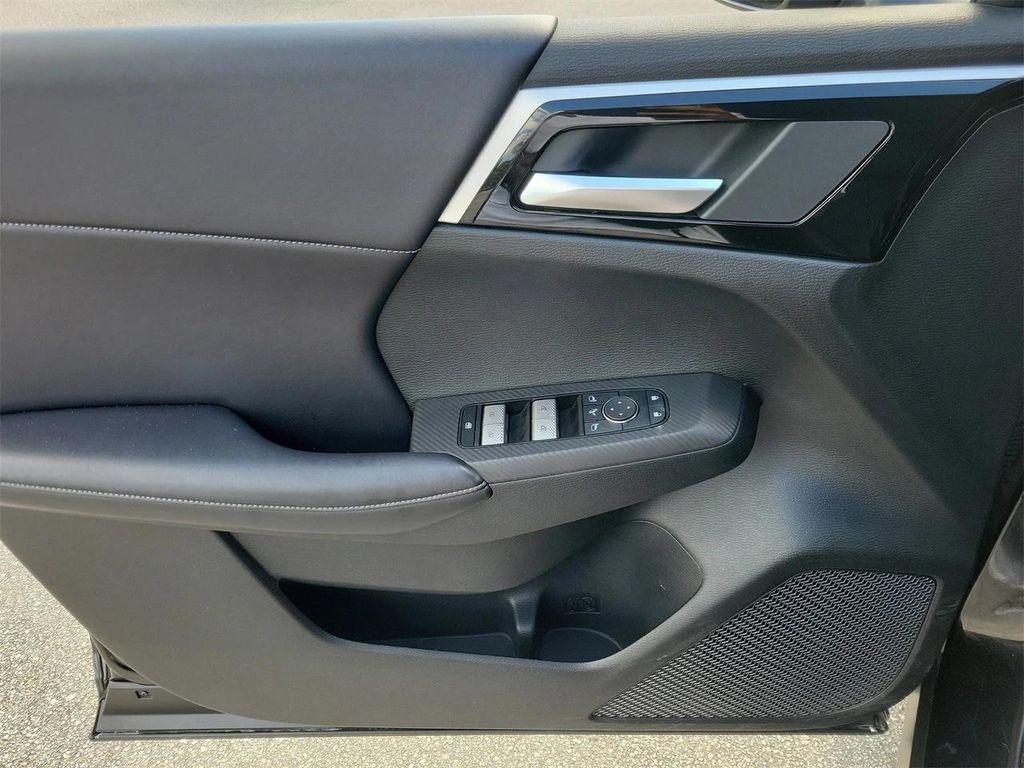 used 2024 Mitsubishi Outlander car, priced at $24,195