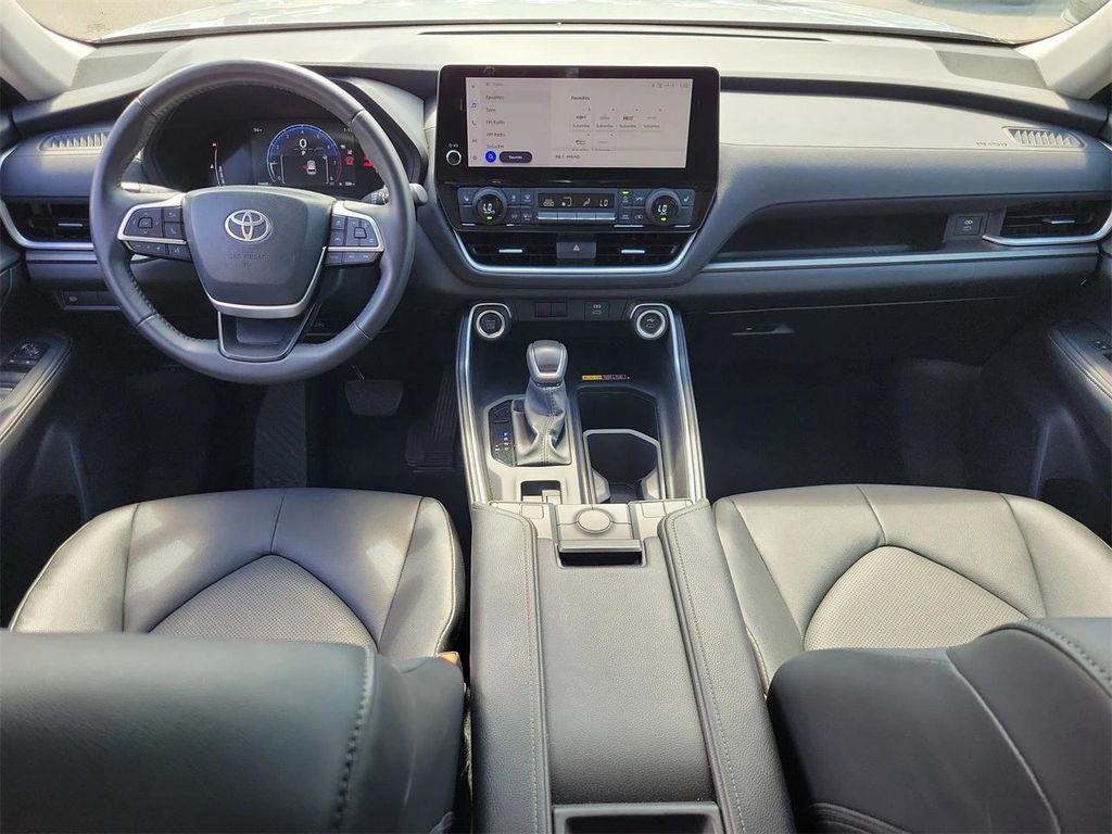 used 2025 Toyota Grand Highlander car, priced at $44,995