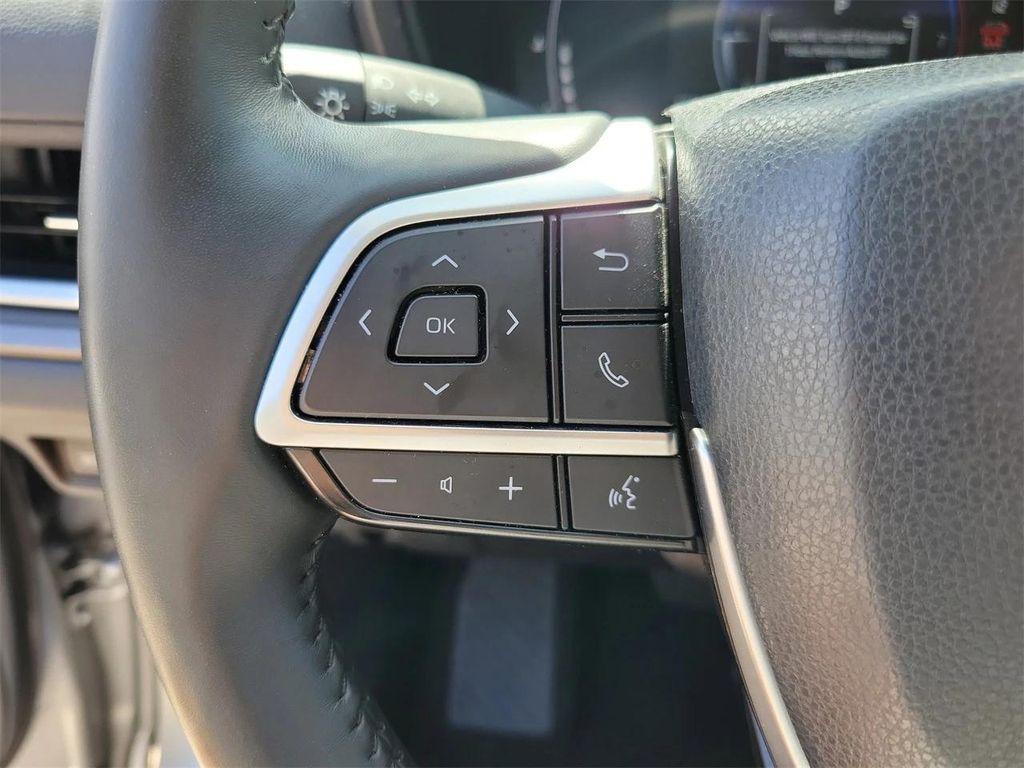 used 2025 Toyota Grand Highlander car, priced at $44,995