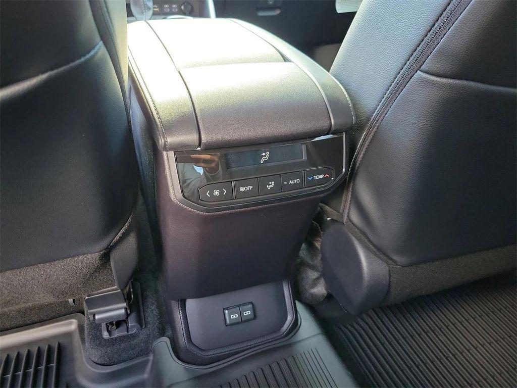 new 2026 Toyota Highlander car, priced at $49,048