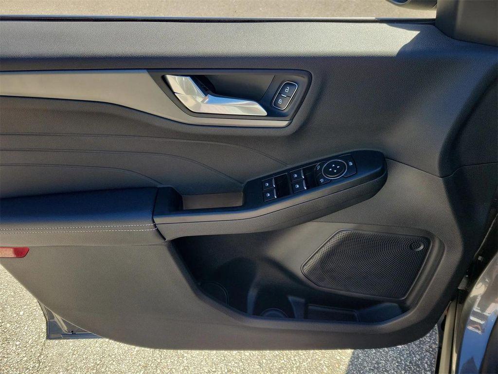 used 2025 Ford Escape PHEV car, priced at $32,495