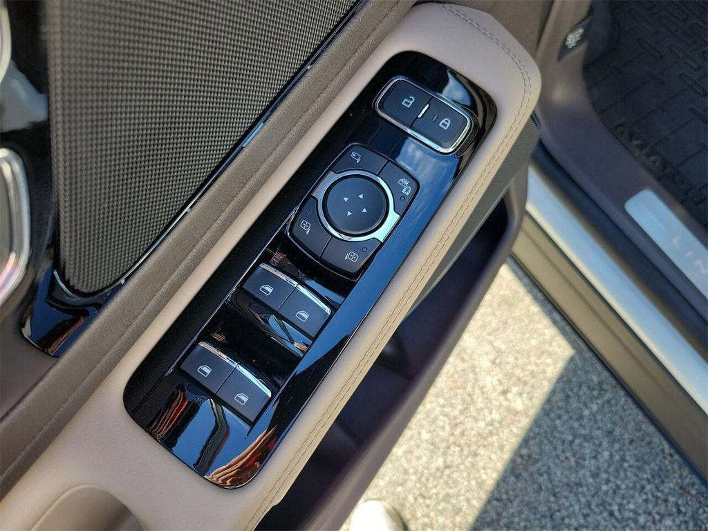 used 2022 Lincoln Aviator car, priced at $41,395