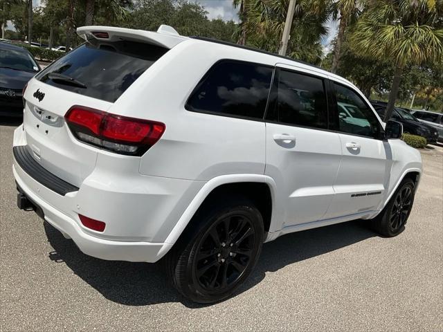 used 2022 Jeep Grand Cherokee car, priced at $23,399