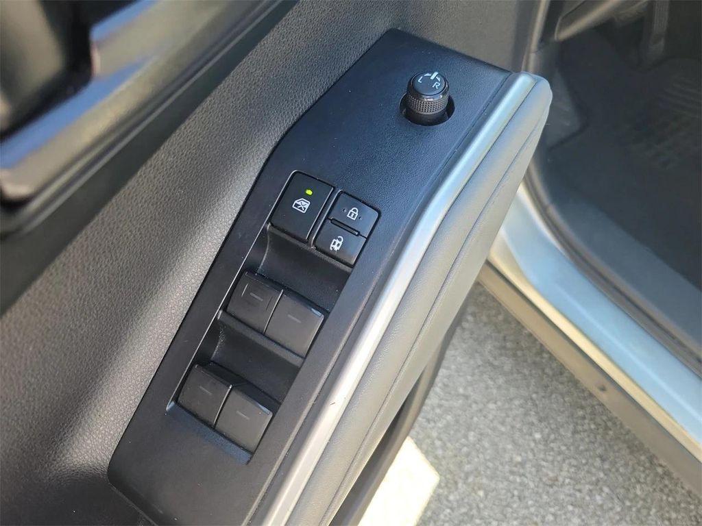 used 2021 Toyota Highlander car, priced at $22,595
