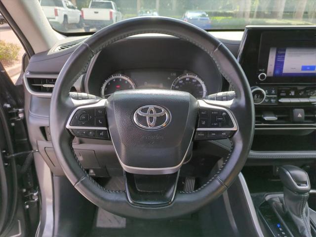 used 2024 Toyota Highlander car, priced at $36,795