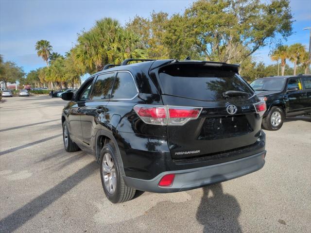 used 2015 Toyota Highlander car, priced at $16,995