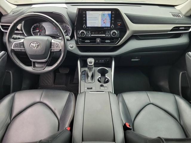 used 2022 Toyota Highlander car, priced at $31,495