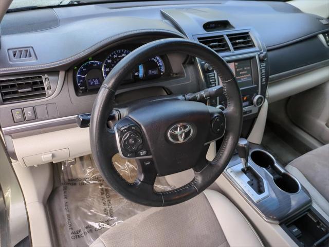 used 2014 Toyota Camry Hybrid car, priced at $9,495