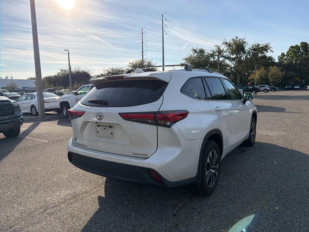 used 2020 Toyota Highlander car, priced at $25,695