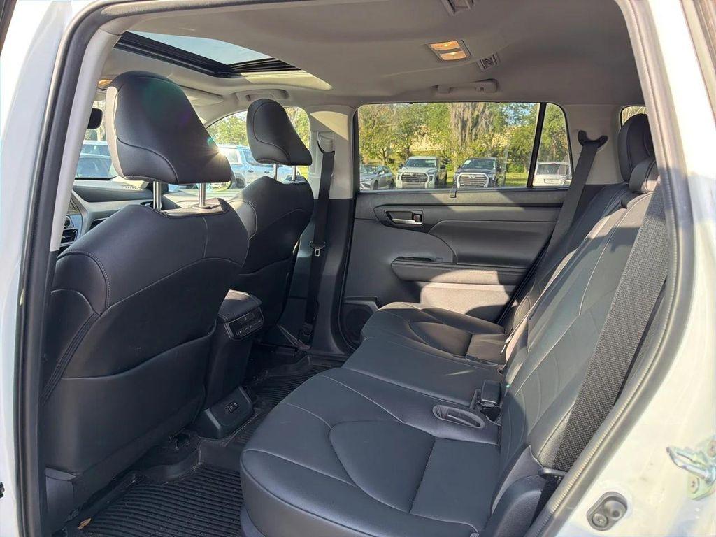 used 2020 Toyota Highlander car, priced at $25,695