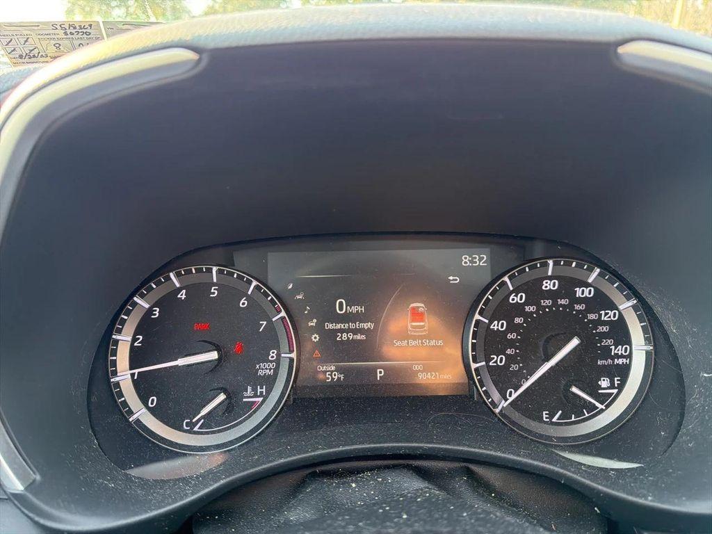 used 2020 Toyota Highlander car, priced at $25,695