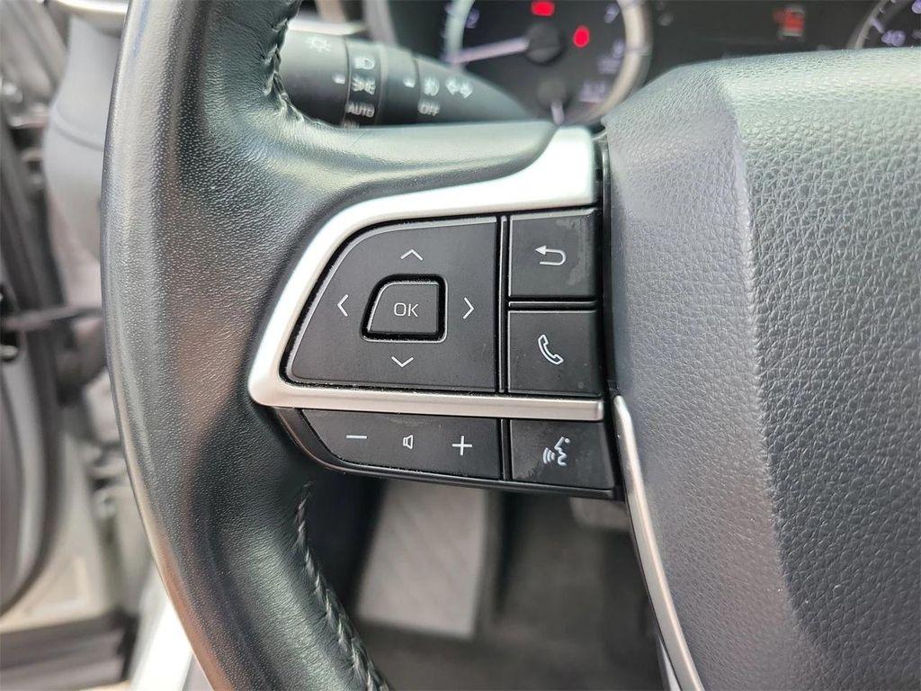 used 2023 Toyota Highlander car, priced at $28,395