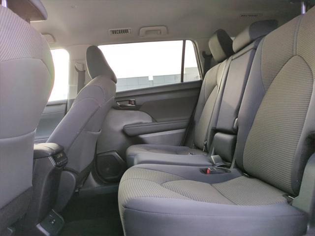 used 2024 Toyota Highlander car, priced at $36,995