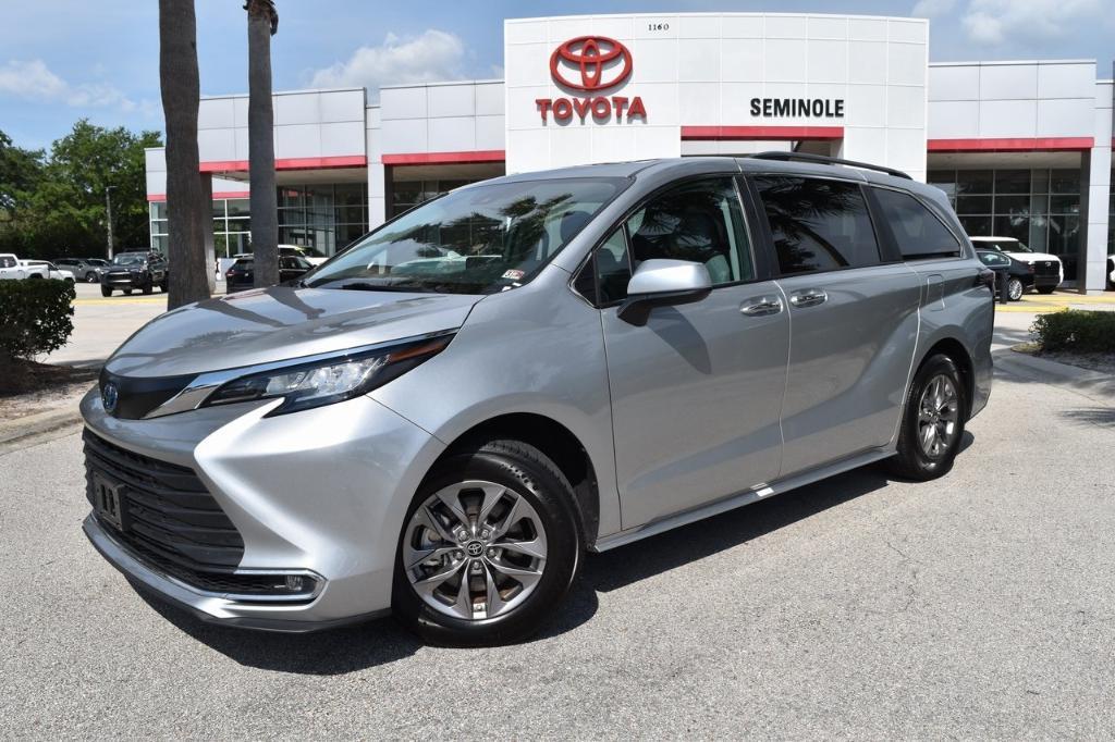 used 2023 Toyota Sienna car, priced at $40,985