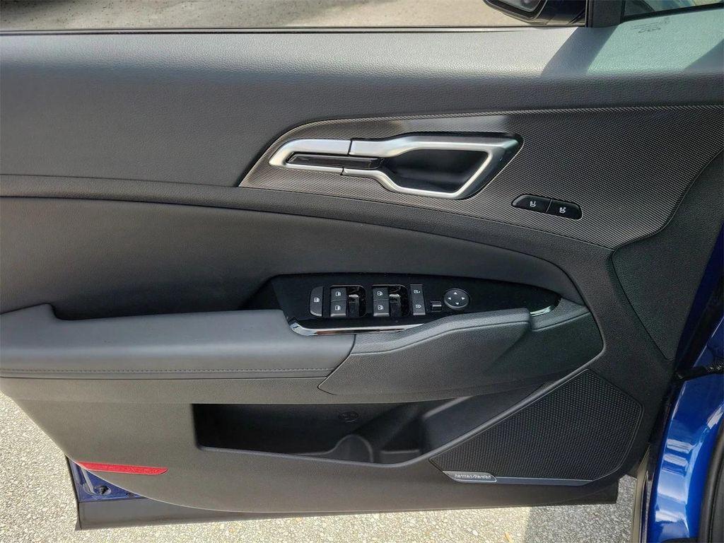 used 2025 Kia Sportage car, priced at $27,795