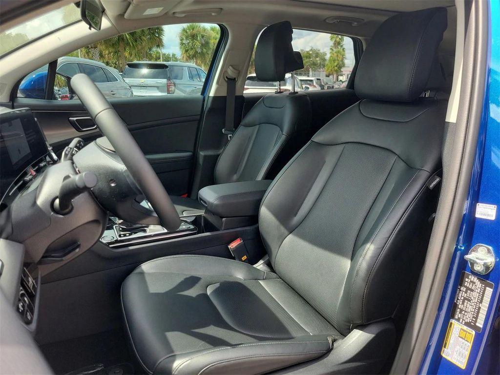 used 2025 Kia Sportage car, priced at $27,795