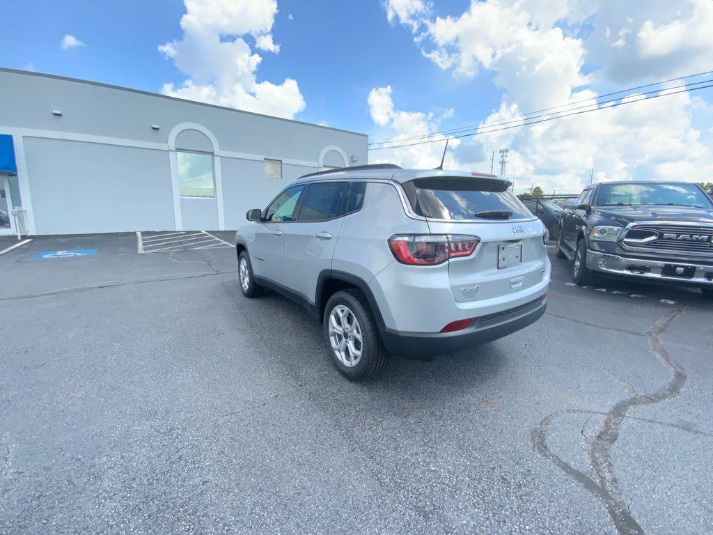 new 2025 Jeep Compass car, priced at $26,499