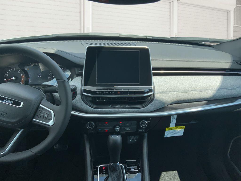 new 2025 Jeep Compass car, priced at $26,499